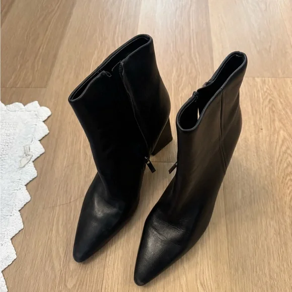 Elegant Black Women's Heeled Shoes - Picture 2 of 5